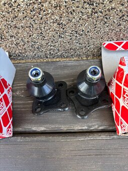 Čepy spodního ramene koncern - 2