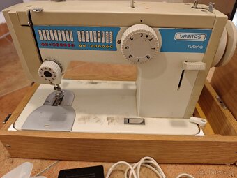 Šicí stroj - 2