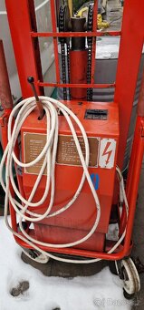 Elektrický vysokozdvyžný paletový vozík - 2