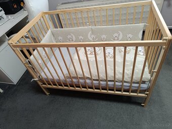 Dřevěná postýlka - 2