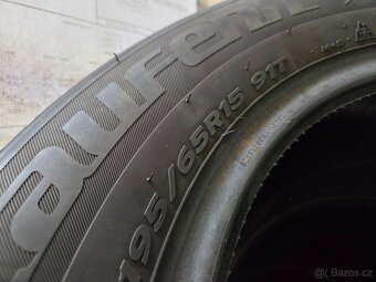 Zimní pneu 195/65 R15 - 2