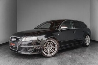 AUDI RS4-Avant-4.2 V8-Quattro-R19 - 2