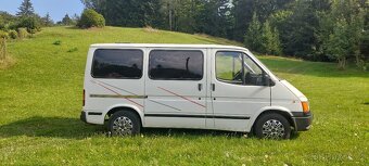 Ford Tranzit se spací úpravou - 2