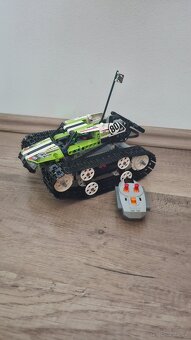 Lego Rc Pásový Závoďák - 2
