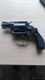 Revolver Smith & Wesson 9mm - 2