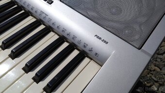 Yamaha PSR 295 - ZAMLUVENO - 2