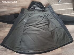 Zimní pánská sportovní bunda s kapucí, velikost L - 2