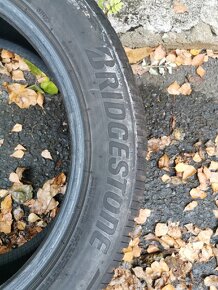 Zimní pneu Bridgestone 245/50 r19 - 2