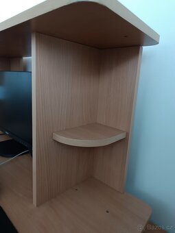 Počítačový stůl - 2