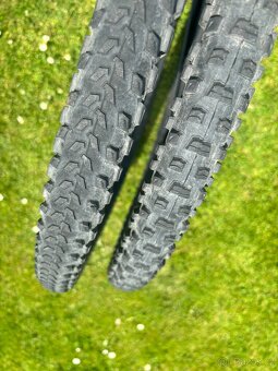 Plast Specialized Ground Control 29 2,30 a Fast Trak 29 2,35 - 2