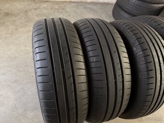 prodám letní pneumatiky 195/65/15 Vredestein a Dunlop sada - 2
