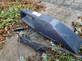 eletrický vysavač do auta na 12v - 2