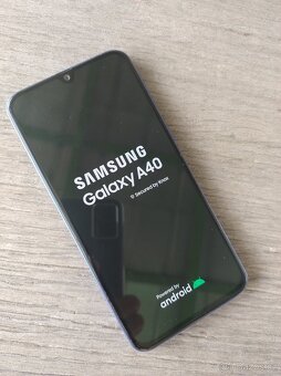 Samsung A40 - 2