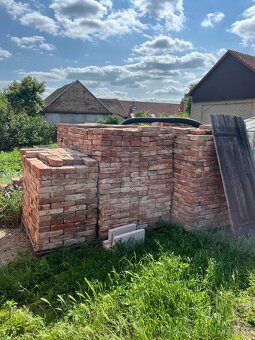 Staré očištěné cihly - 2