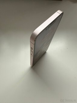 iPhone 13 růžový 128GB, zachovalý - 2