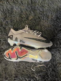 Nike Mercurial Vapor 15 Elite. - 2