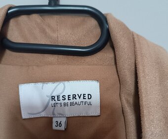 Dámská zánovní bunda zn: Reserved velikost 36 - 2