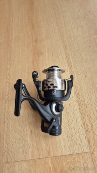 Naviák s volnoběžnou brzdou - baitrunner - 2