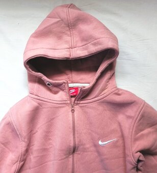 SILNĚJŠÍ MIKINA-NIKE- M/38 - 2
