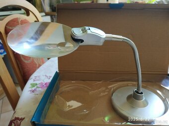 Prodám stolní lupu s LED osvětlením - 2