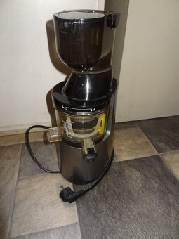 Odšťavňovač BioChef Atlas Whole Juicer - 2