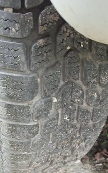 Zimní pneu na plechu 165/70 R14 vzorek 6mm - 2