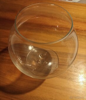 Skleněná, obří číše - 2