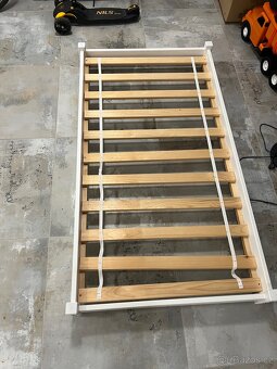 Dětská přistýlka + gauč - 2