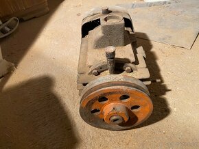 Vývěva z dojícího zařízen - 2