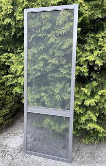 Dveřní síť proti hmyzu - 2