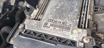 Ridici motorova jednotka audi A8 4E D3 3.0 tdi - 2