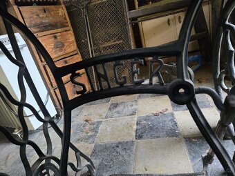 Šici stroj Singer a Lada - 2