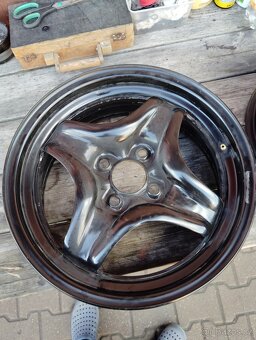 Prodám plechové disky Dacia Sandero - 2