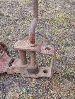 Závěs PF 62 motorobot - 2