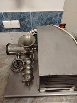 elektricky mlýnek - 2