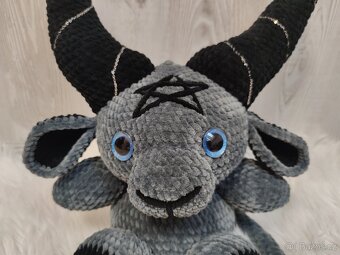 Háčkovaný Baphomet - 2