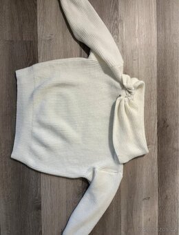 Bílý dámský svetr - 2