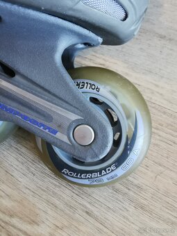Inline/kolečkové brusle - 2