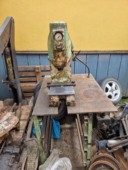 Hydraulicky lis - 2