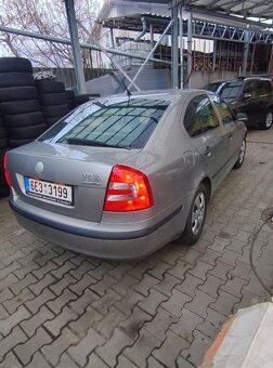 Škoda Octavia 2 1.6 MPI benzin - 2
