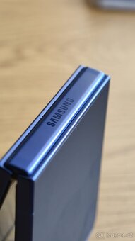 Samsung Galaxy Flip 7 256 Mb - 2