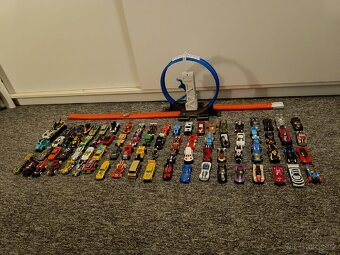 Auta hot wheels - 2