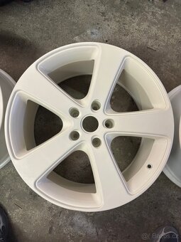 Alu kola R20 (5x130) - 2