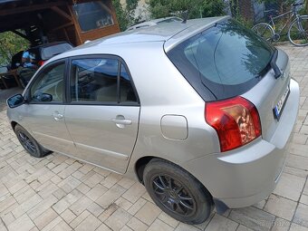 Toyota Corolla - 2
