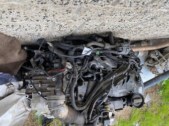 motor s prevodovkou 2.0tdi 103kw - 2