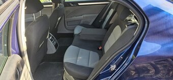 Škoda Superb 2011 2,0 Tdi manuál - 2