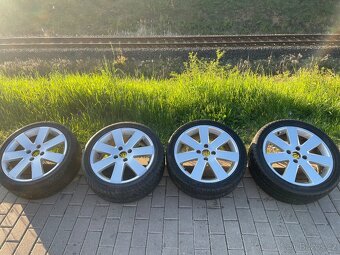 R17 FORD FOCUS - 2