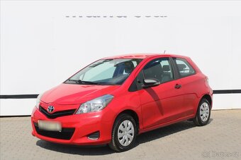 Toyota Yaris 1.0 VVT-i Entry 51kW ČR (2012) - 2