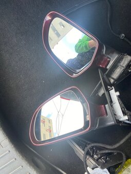 Na opravu Prave zrcatko Skoda Superb 2 FACELIFT 2012 - 2