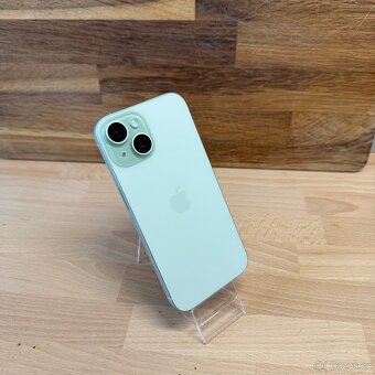 iPhone 15 128GB světle zelený (12 měsíců záruka) - 2